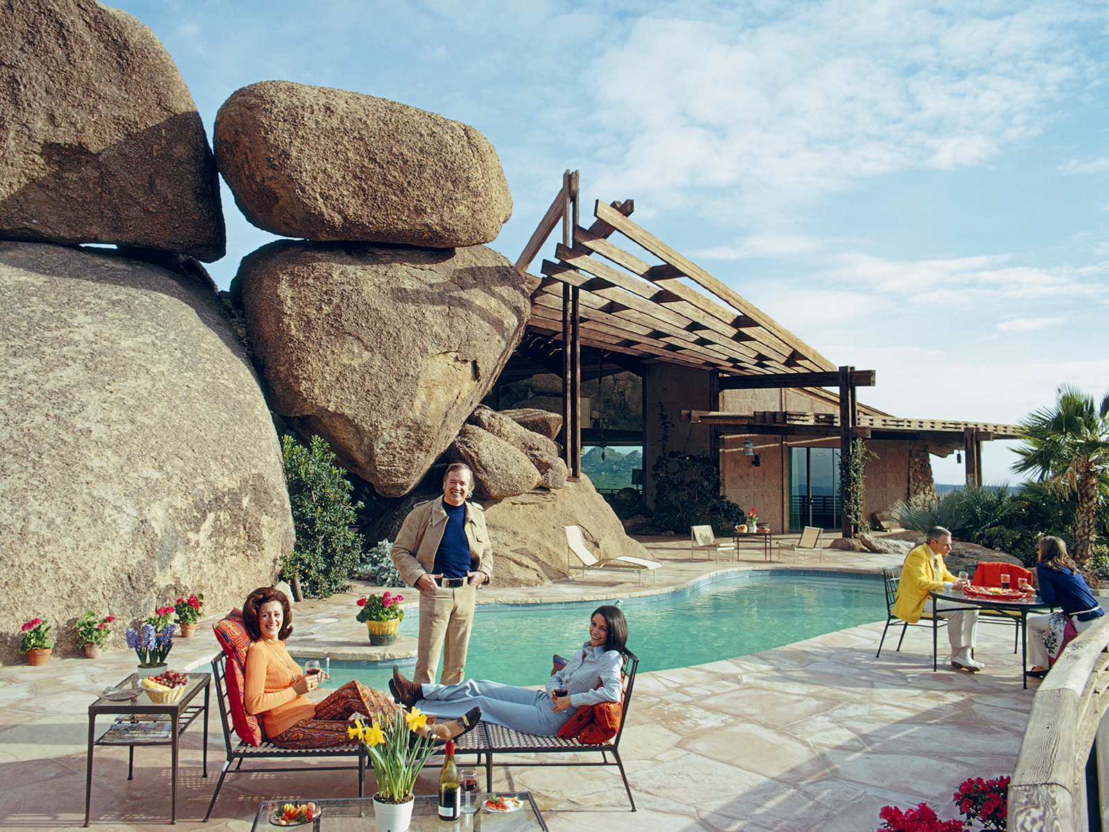 Slim Aarons’s Photography Caught the Elite in Their Habitats. A New Book Captures a Lost World